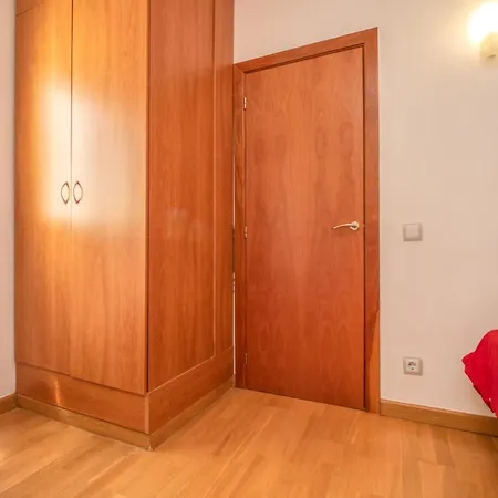 5 Habitaciones, 3 Banos, Piscina Privada, Amarre 15m *