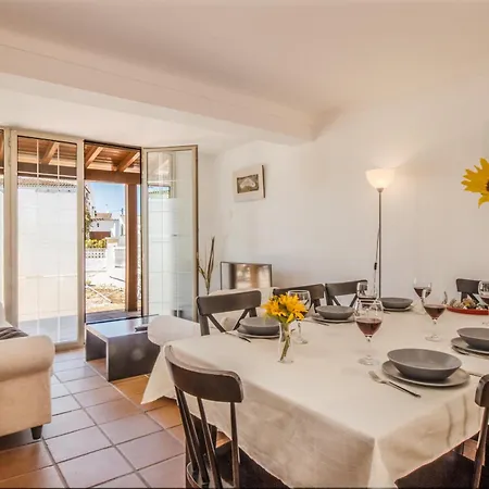 Сasa de vacaciones 5 Habitaciones, 3 Banos, Piscina Privada, Amarre 15m *