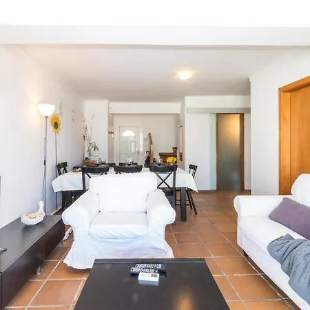 5 Habitaciones, 3 Banos, Piscina Privada, Amarre 15m Ampuriabrava