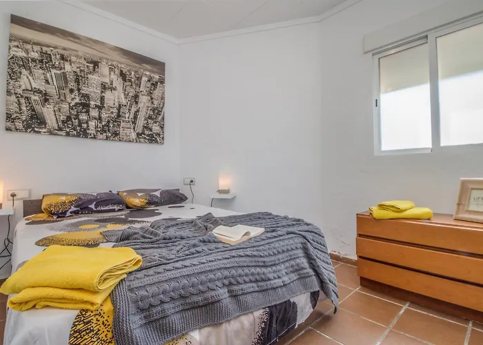 5 Habitaciones, 3 Banos, Piscina Privada, Amarre 15m Holiday home