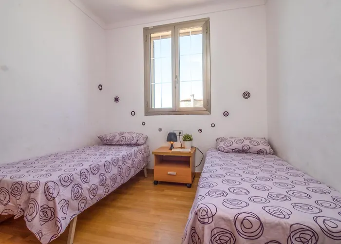 Holiday home 5 Habitaciones, 3 Banos, Piscina Privada, Amarre 15m *